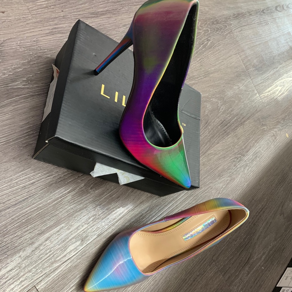 Reflective heels 💜🧡